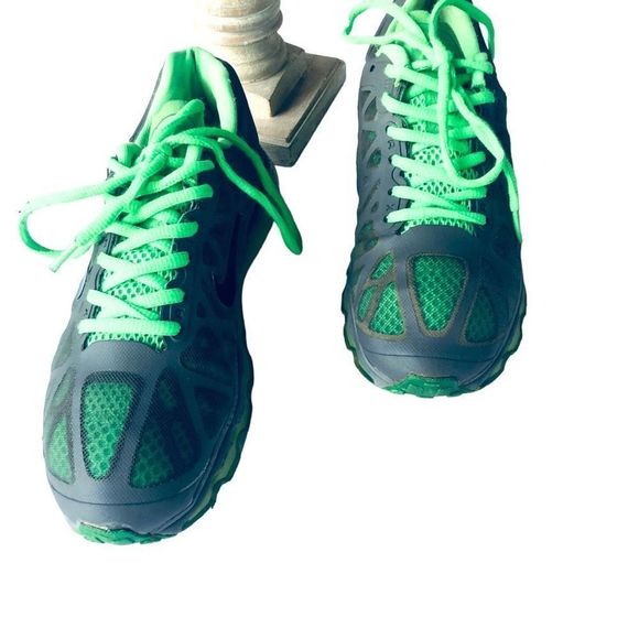 Nike Air Max 2011 Green Up Womans Size 7.5 - Picture 4 of 12